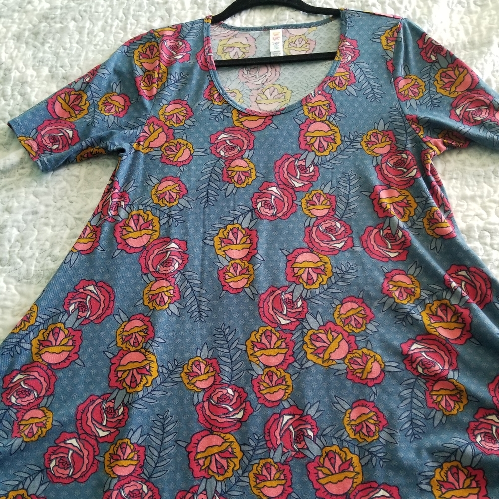 Lularoe Perfect Tee
